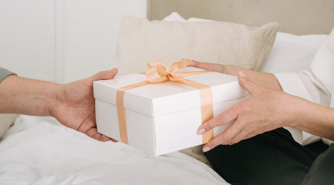 zwyczaj-dawania-prezentów-wpis